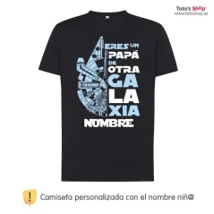 Camiseta personalizada día del padre ✨ Papá de otra galaxia. ¡Personaliza con 💡 nombre!