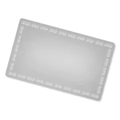 Tarjetas metálicas personalizadas en aluminio con acabado plateado brillante. alta definición para logos y diseños